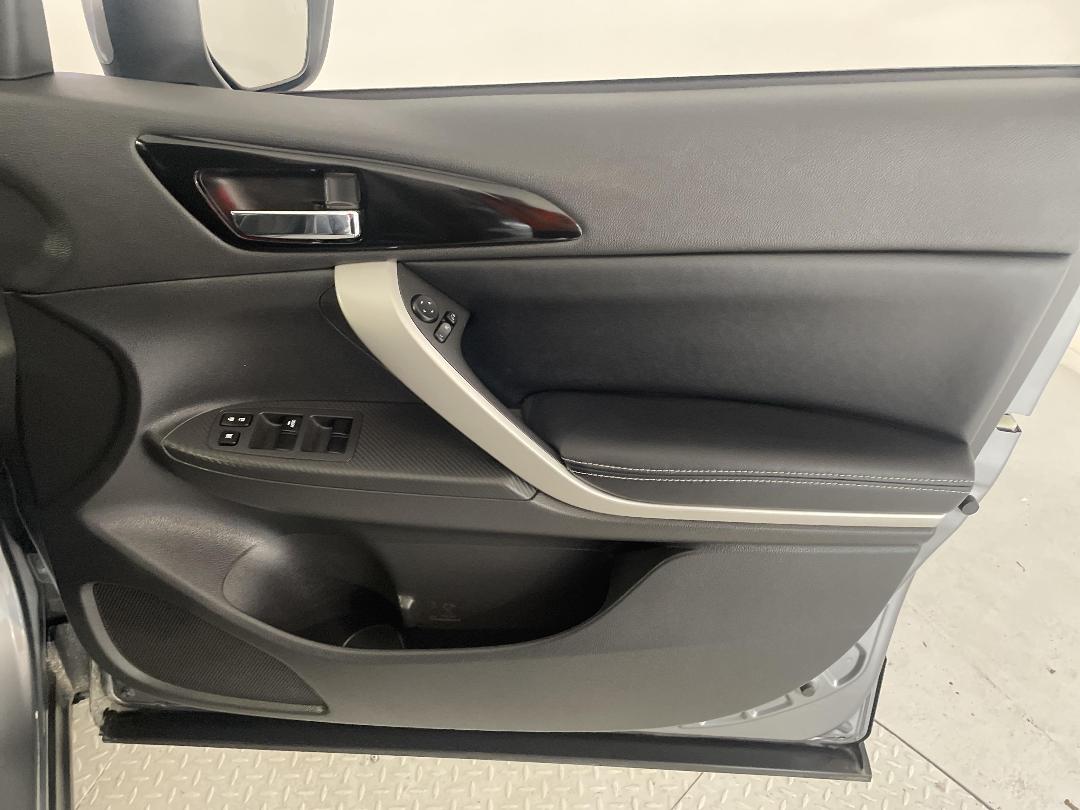 Photo '15' of Mitsubishi Eclipse Cross