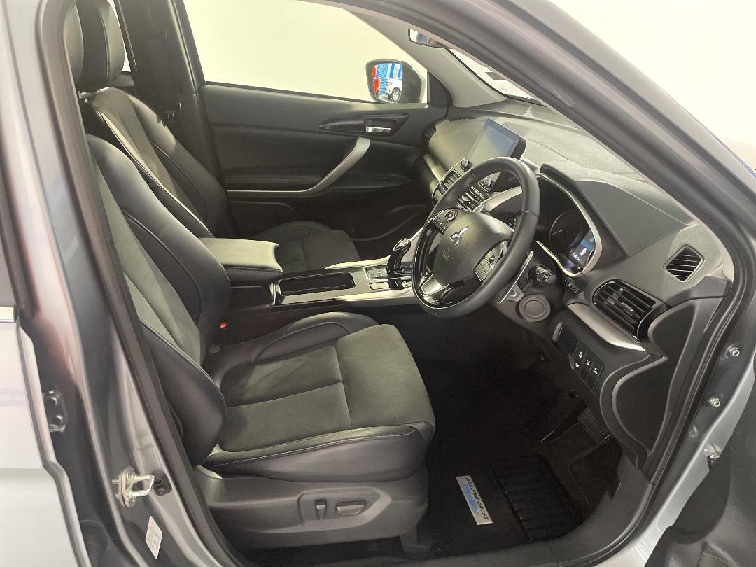 Photo '16' of Mitsubishi Eclipse Cross