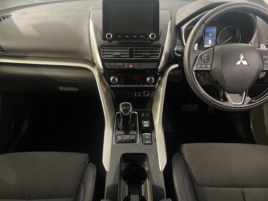 Photo '18' of Mitsubishi Eclipse Cross