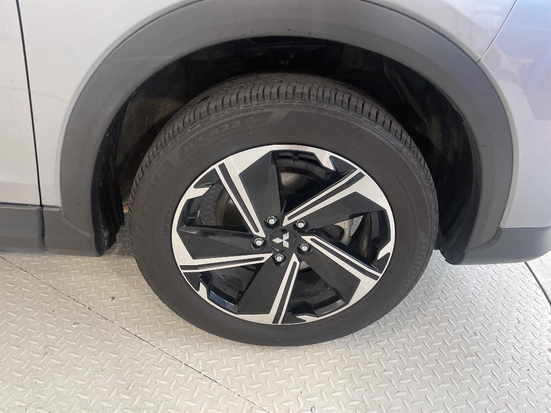 Photo '9' of Mitsubishi Eclipse Cross