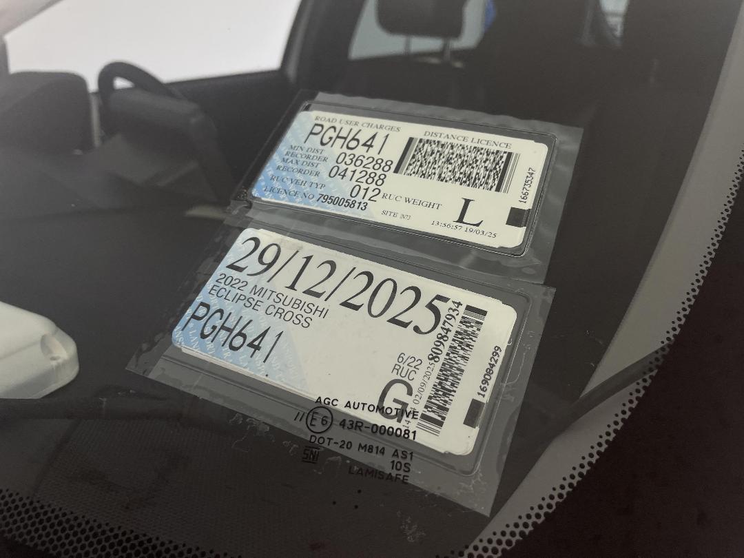 Photo '35' of Mitsubishi Eclipse Cross Photo '35' of Mitsubishi Eclipse Cross