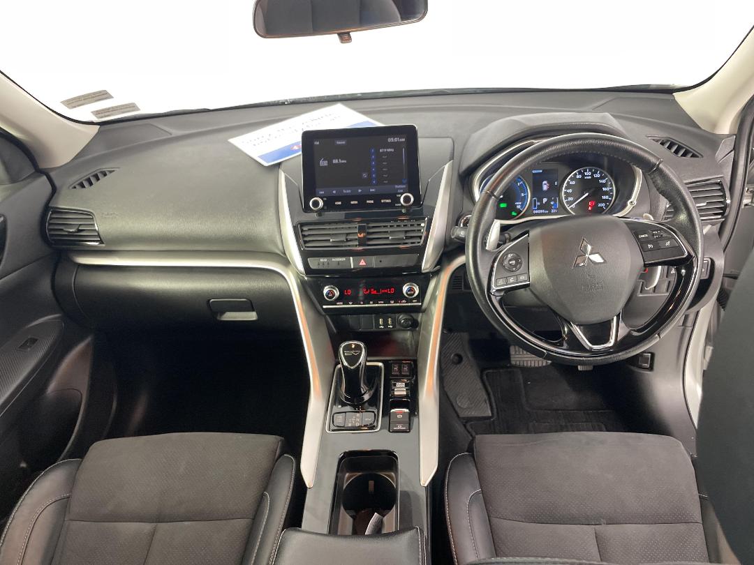 Photo '17' of Mitsubishi Eclipse Cross