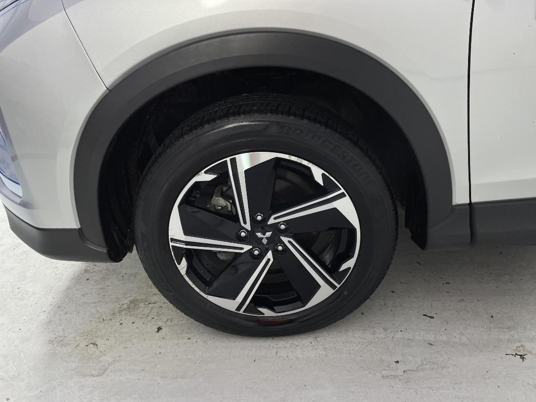 Photo '10' of Mitsubishi Eclipse Cross