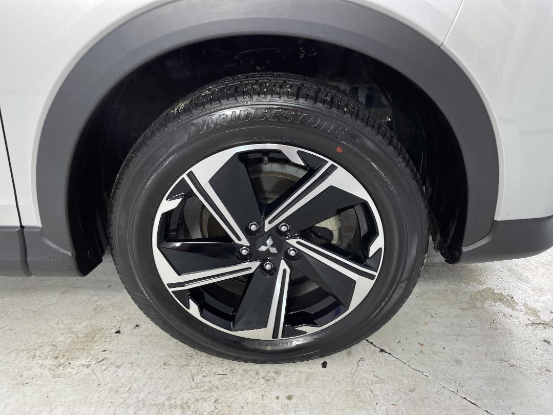 Photo '9' of Mitsubishi Eclipse Cross