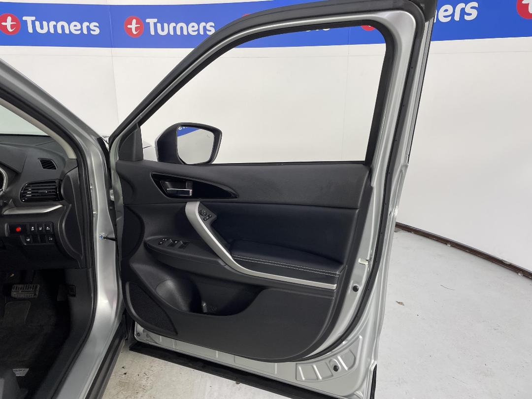 Photo '15' of Mitsubishi Eclipse Cross