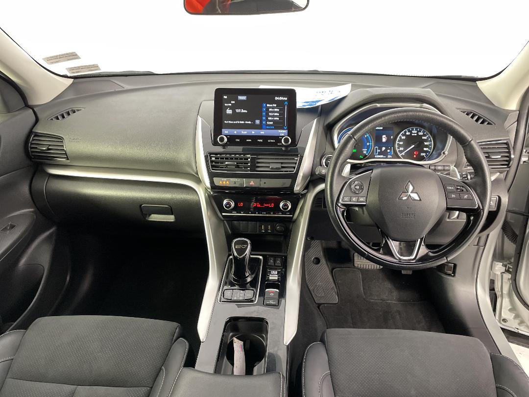 Photo '17' of Mitsubishi Eclipse Cross