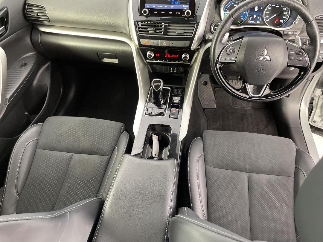 Photo '18' of Mitsubishi Eclipse Cross