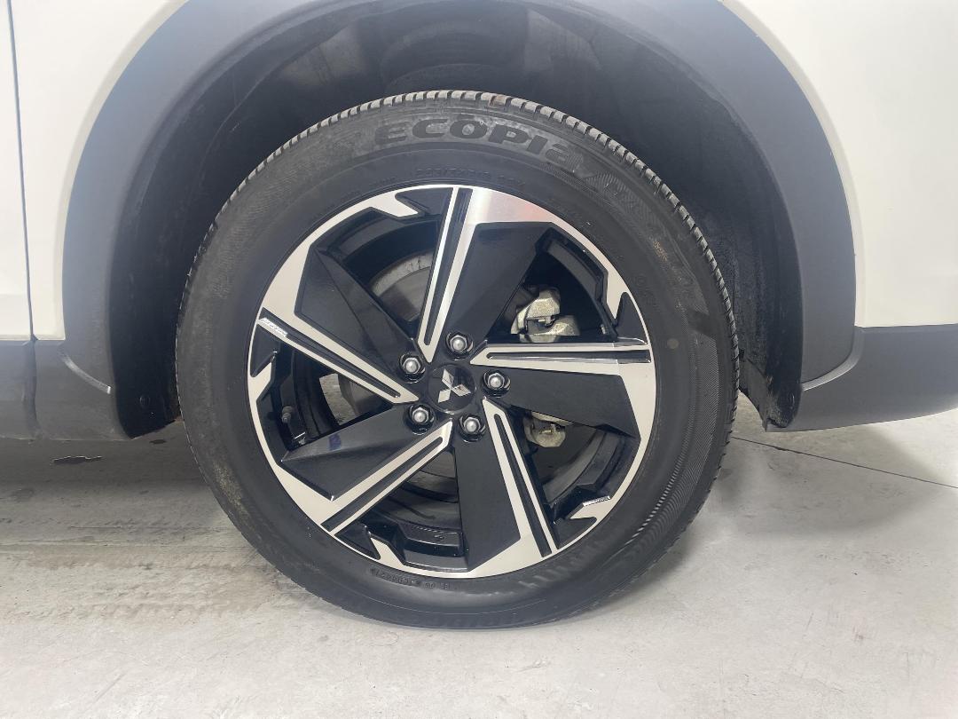 Photo '9' of Mitsubishi Eclipse Cross