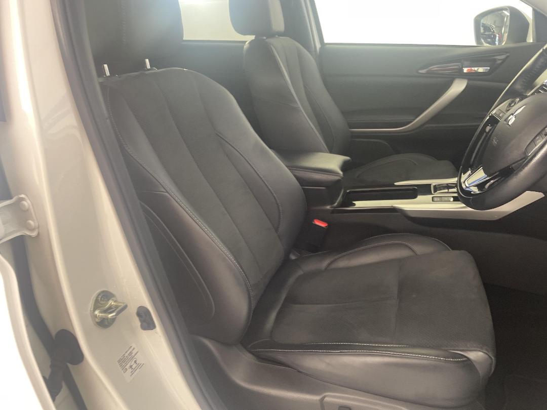 Photo '16' of Mitsubishi Eclipse Cross