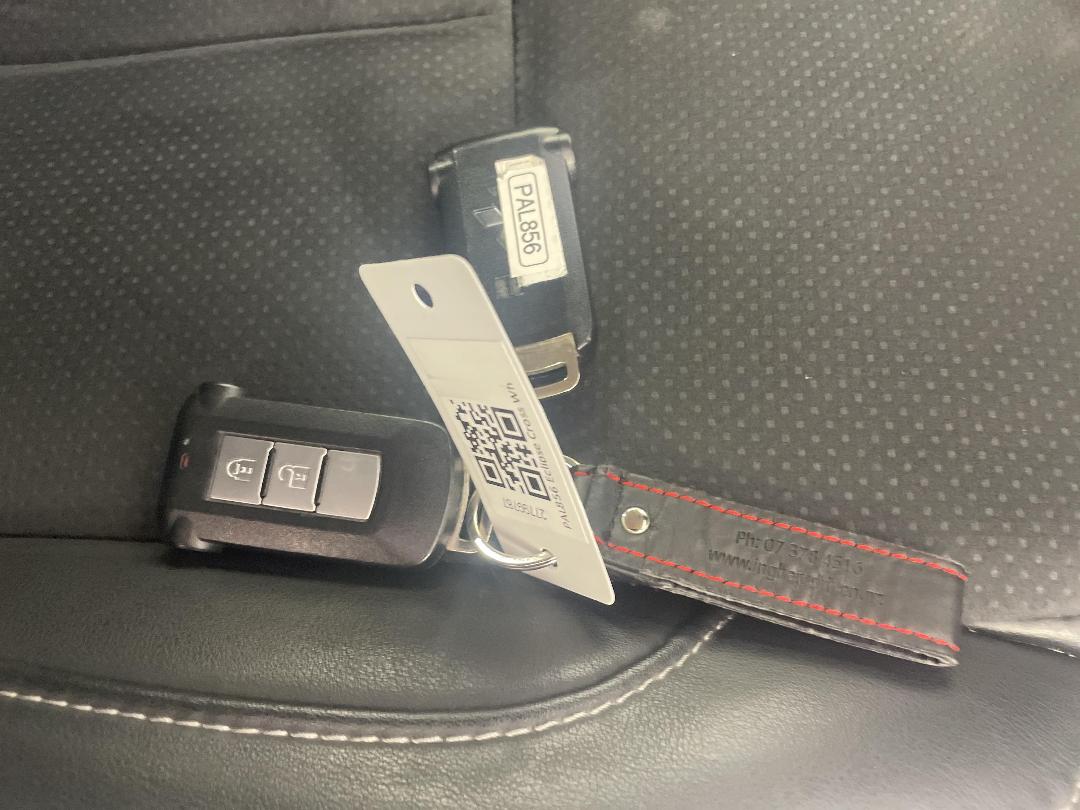 Photo '22' of Mitsubishi Eclipse Cross