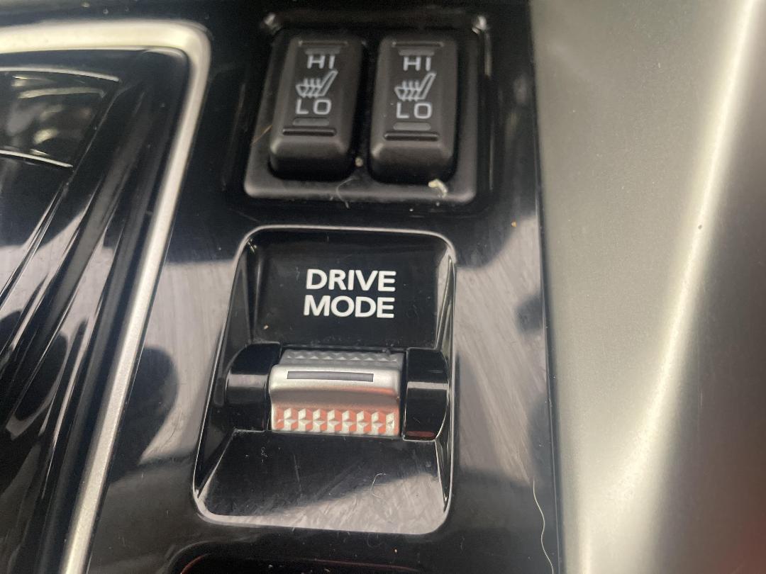 Photo '24' of Mitsubishi Eclipse Cross