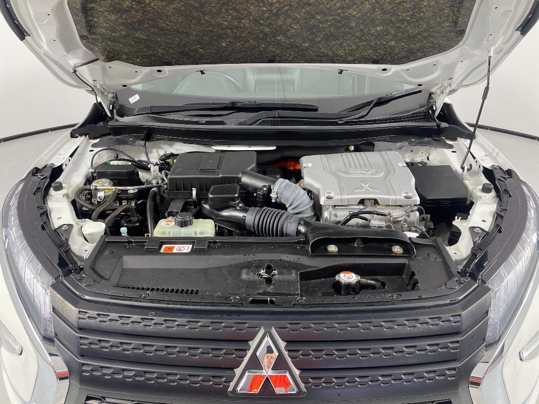 Photo '13' of Mitsubishi Eclipse Cross