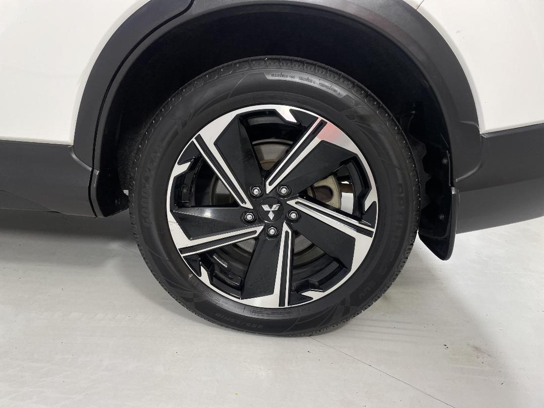 Photo '11' of Mitsubishi Eclipse Cross