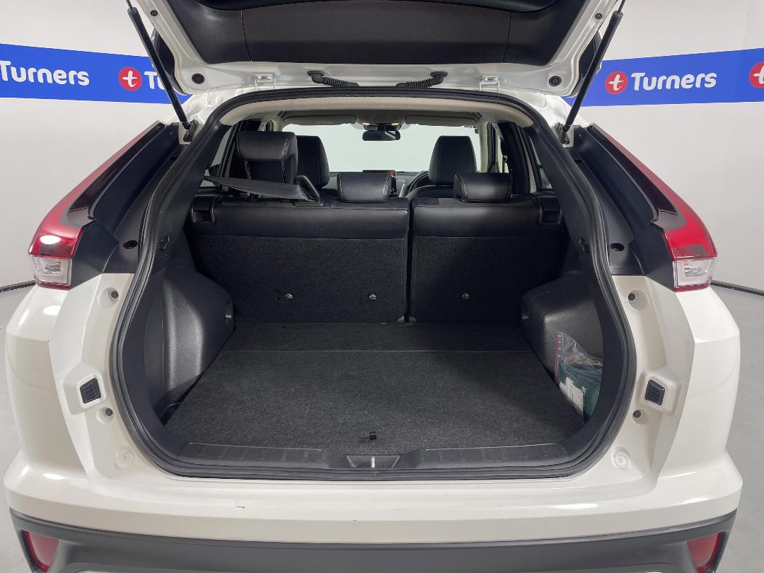 Photo '14' of Mitsubishi Eclipse Cross