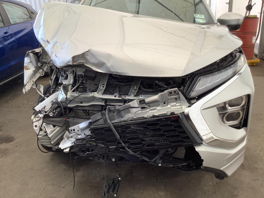 Photo '2' of Mitsubishi Eclipse Cross VRX Photo '2' of Mitsubishi Eclipse Cross VRX