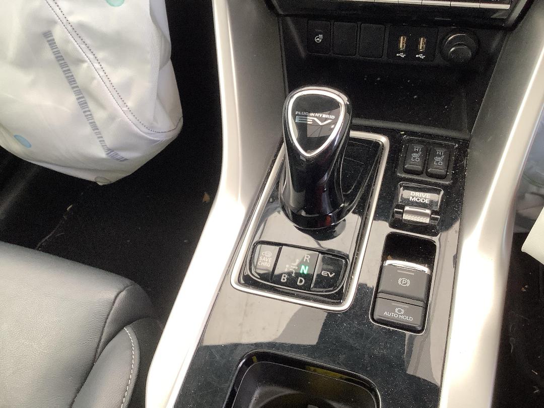 Photo '12' of Mitsubishi Eclipse Cross VRX Photo '12' of Mitsubishi Eclipse Cross VRX