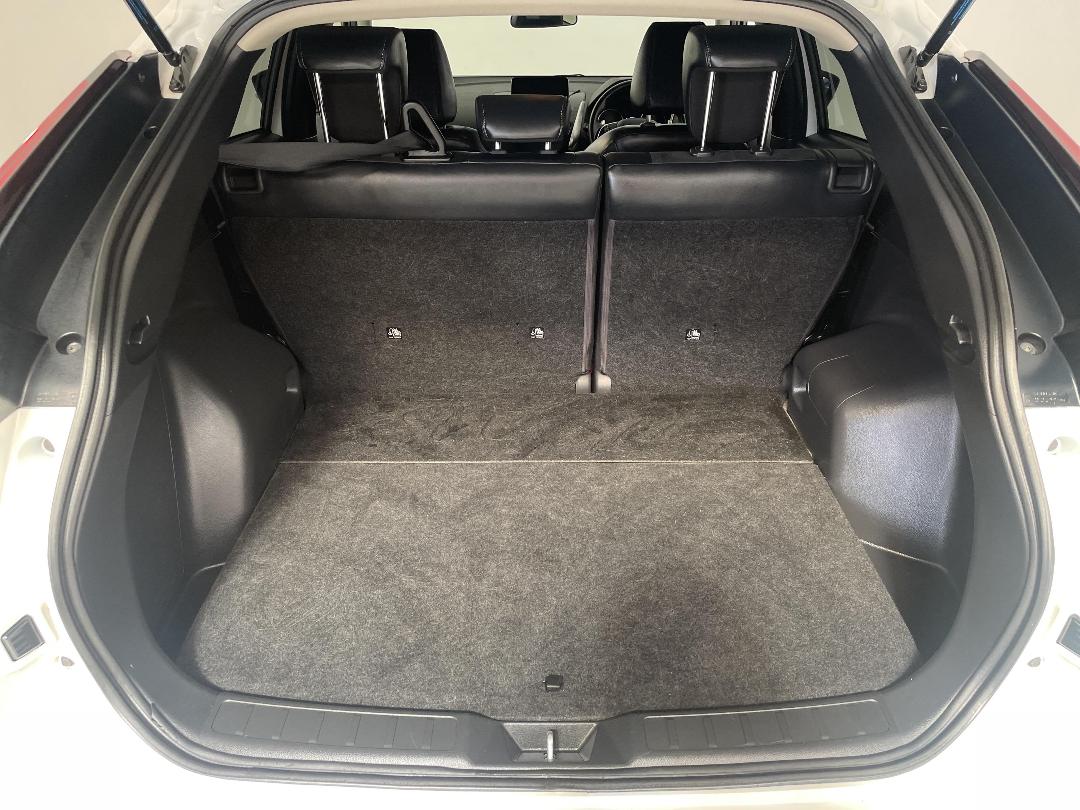 Photo '14' of Mitsubishi Eclipse Cross