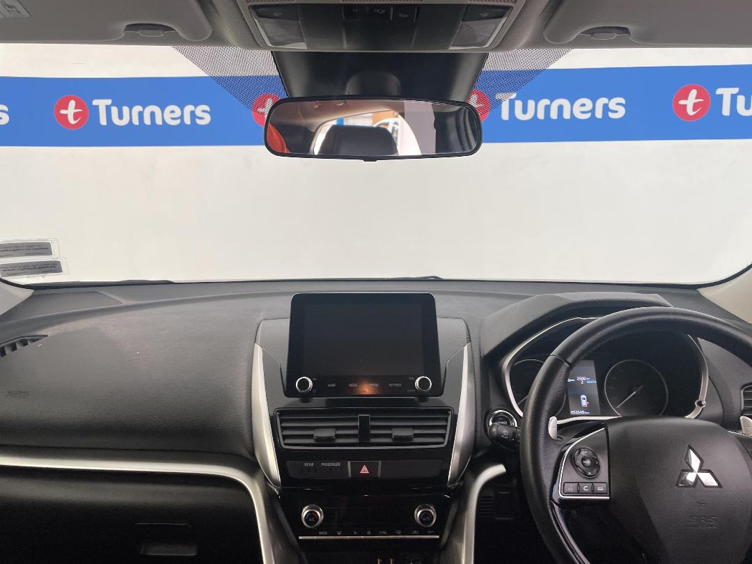 Photo '17' of Mitsubishi Eclipse Cross