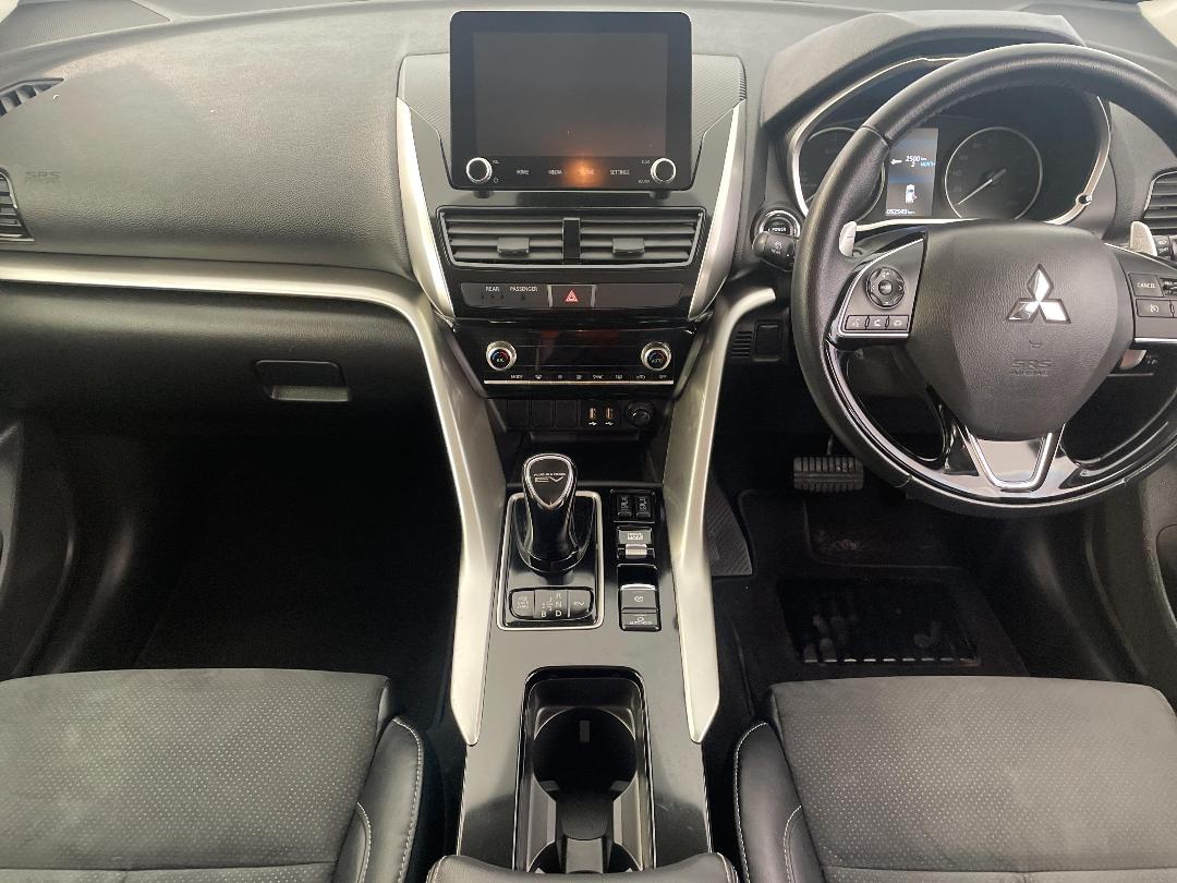 Photo '18' of Mitsubishi Eclipse Cross