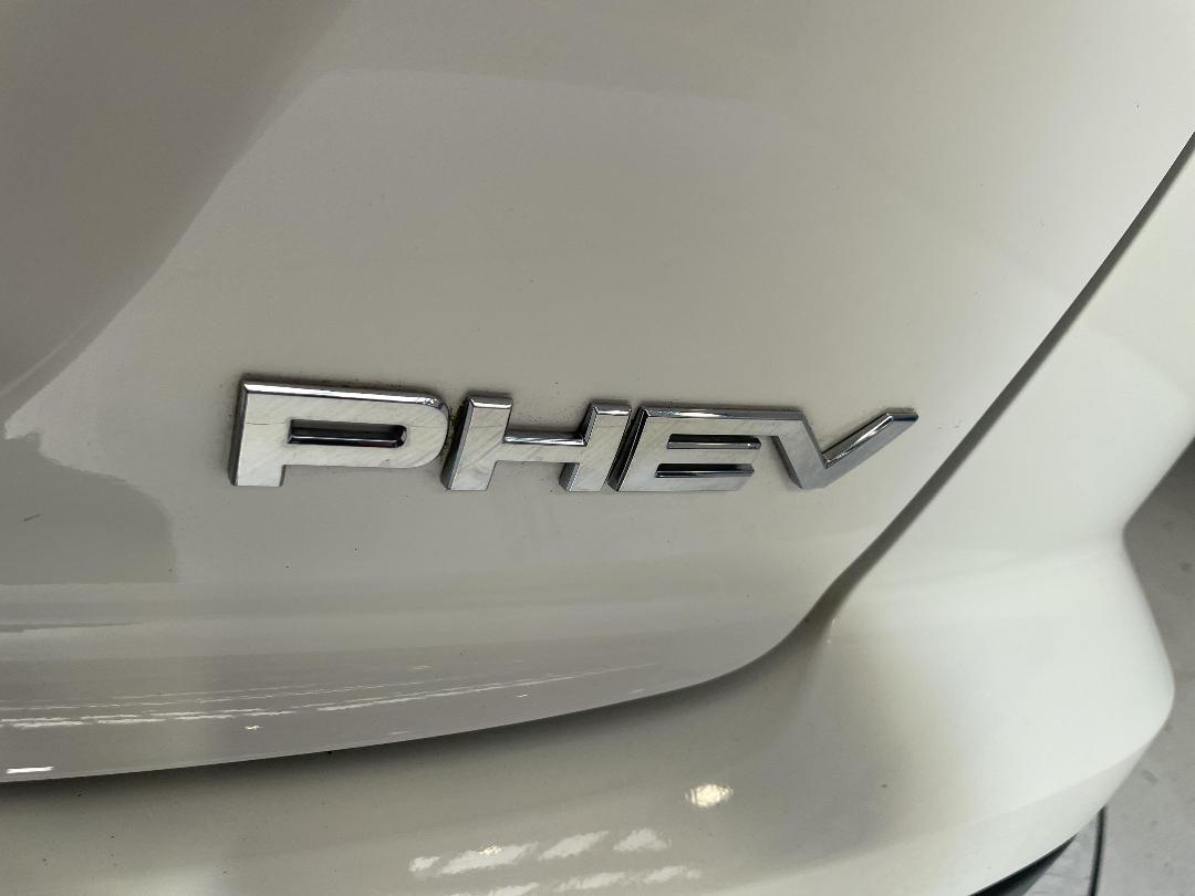 Photo '38' of Mitsubishi Eclipse Cross