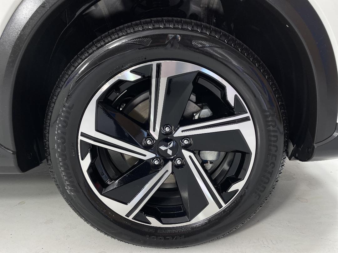 Photo '9' of Mitsubishi Eclipse Cross