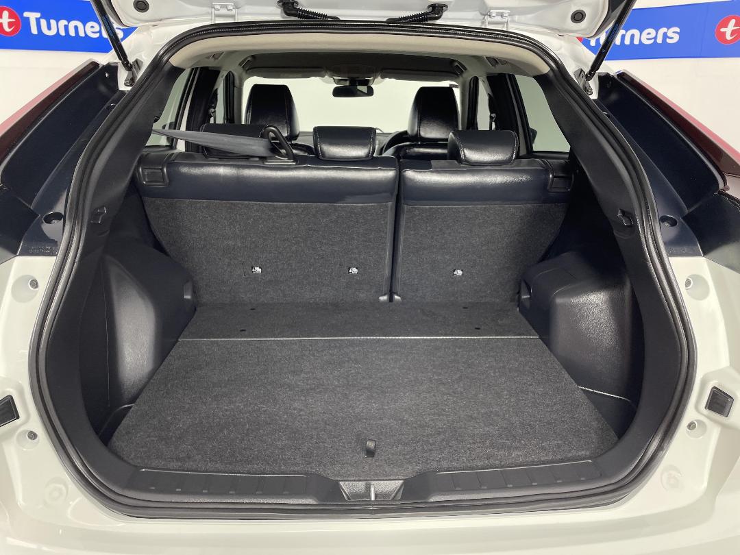 Photo '14' of Mitsubishi Eclipse Cross