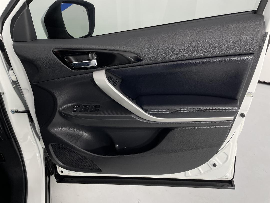 Photo '15' of Mitsubishi Eclipse Cross