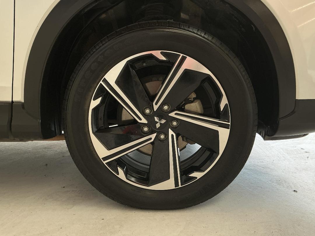 Photo '9' of Mitsubishi Eclipse Cross