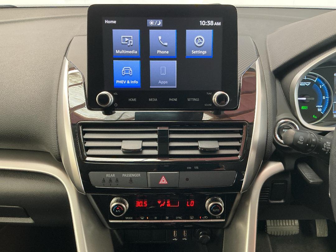 Photo '18' of Mitsubishi Eclipse Cross