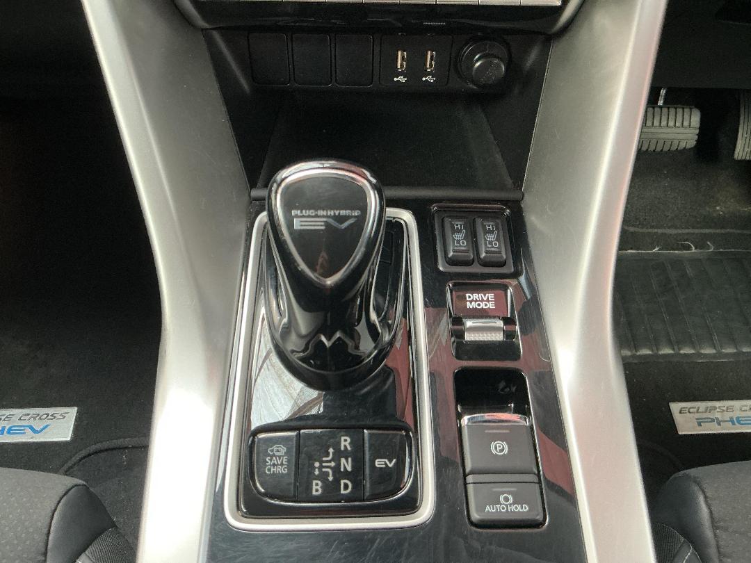 Photo '23' of Mitsubishi Eclipse Cross