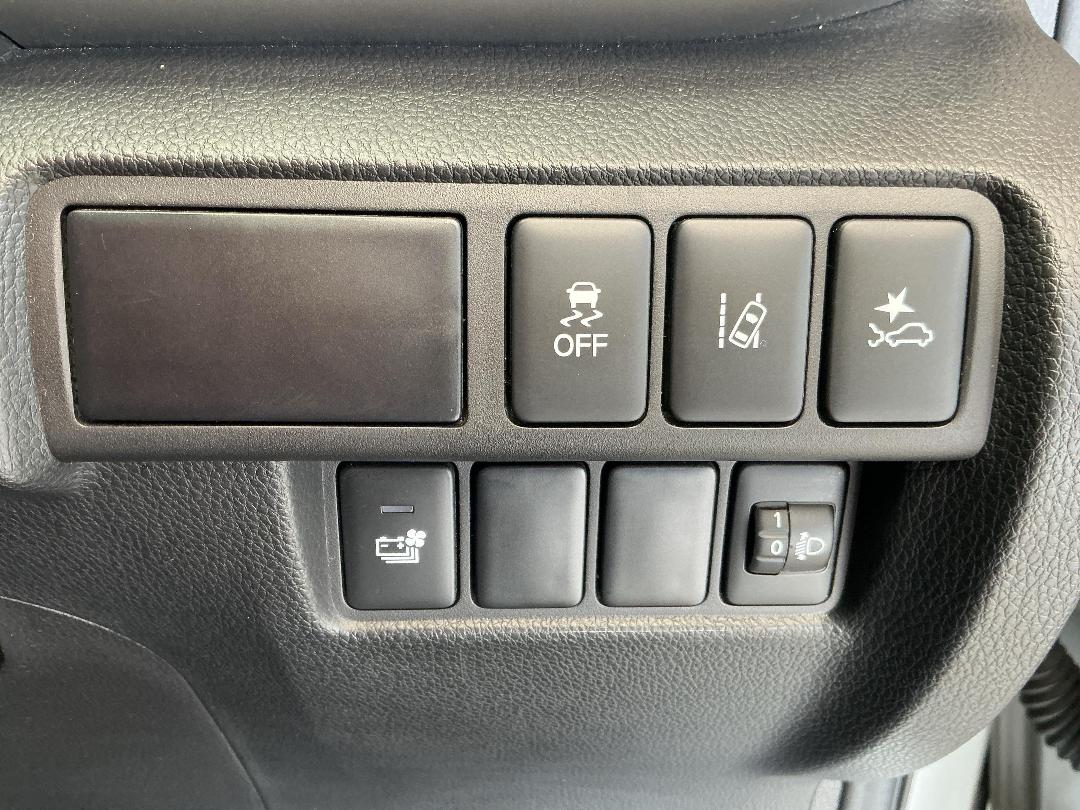 Photo '25' of Mitsubishi Eclipse Cross