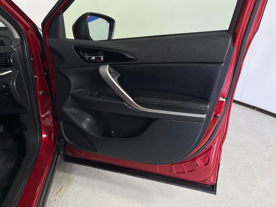 Photo '15' of Mitsubishi Eclipse Cross