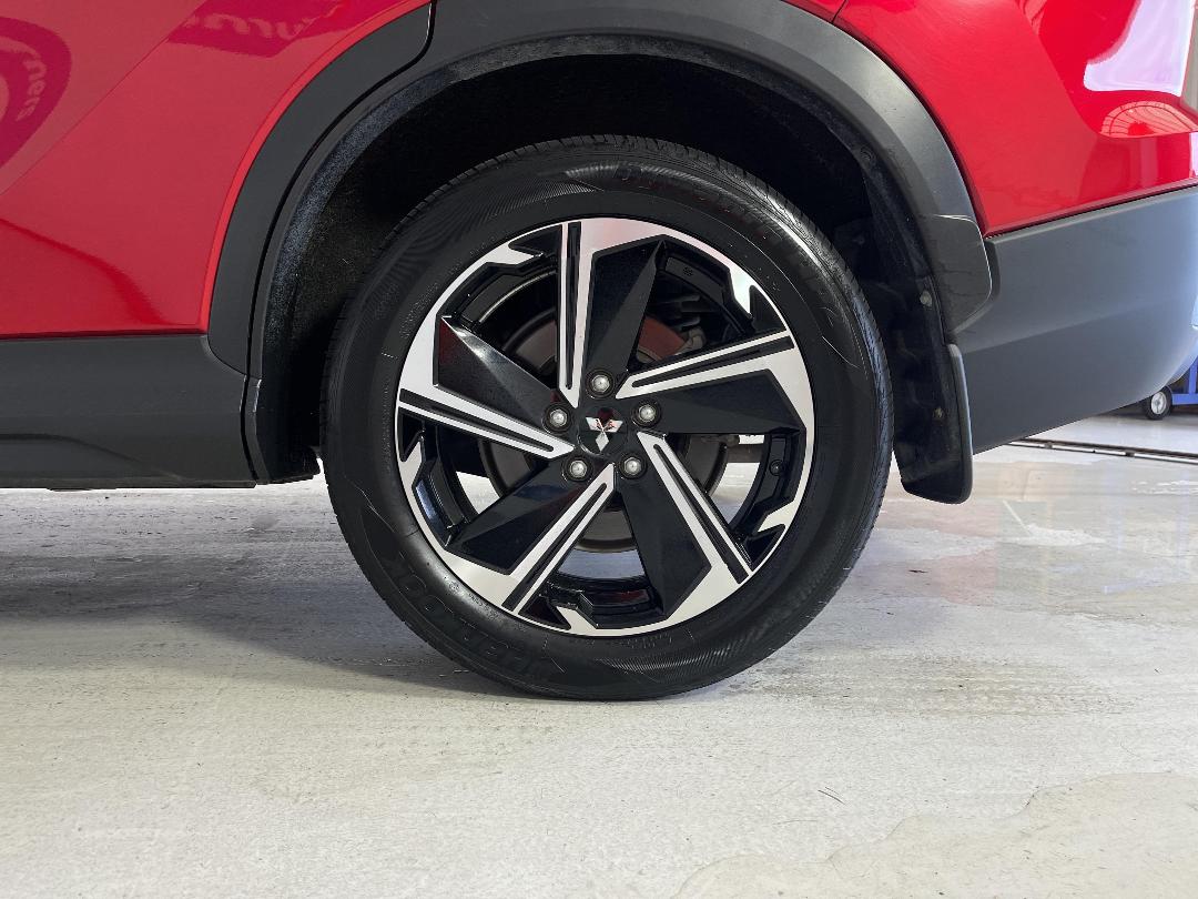 Photo '11' of Mitsubishi Eclipse Cross
