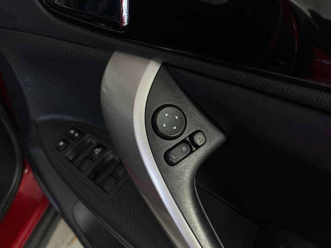 Photo '27' of Mitsubishi Eclipse Cross