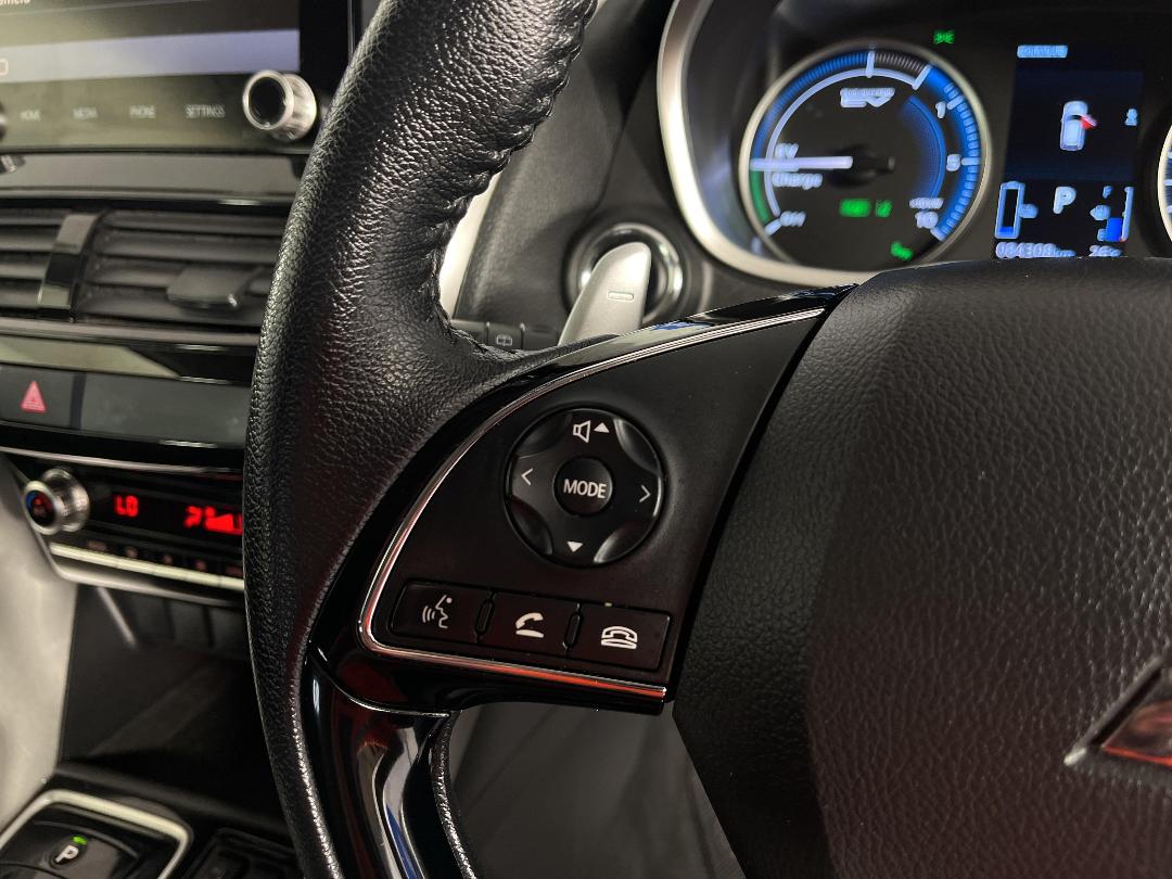 Photo '33' of Mitsubishi Eclipse Cross