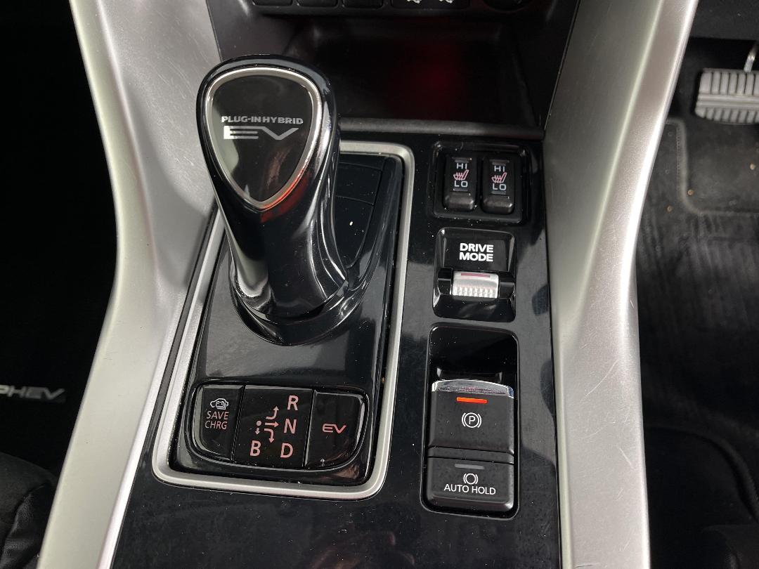 Photo '35' of Mitsubishi Eclipse Cross