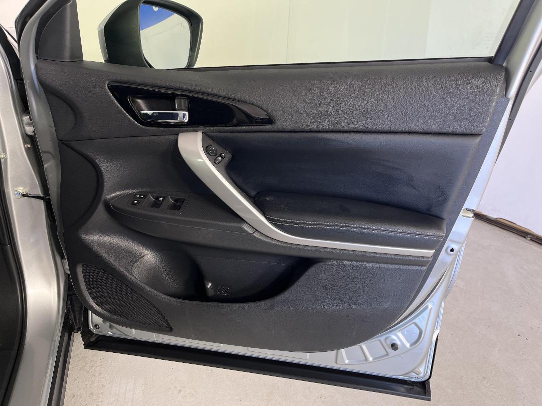 Photo '15' of Mitsubishi Eclipse Cross