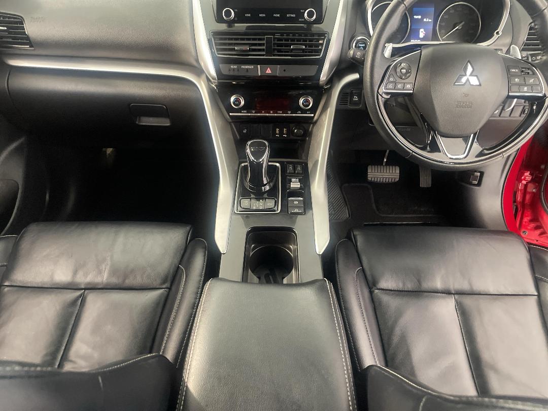 Photo '18' of Mitsubishi Eclipse Cross