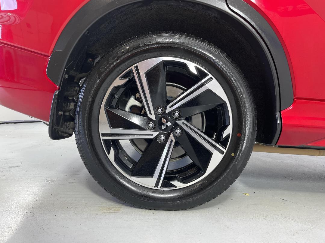 Photo '12' of Mitsubishi Eclipse Cross