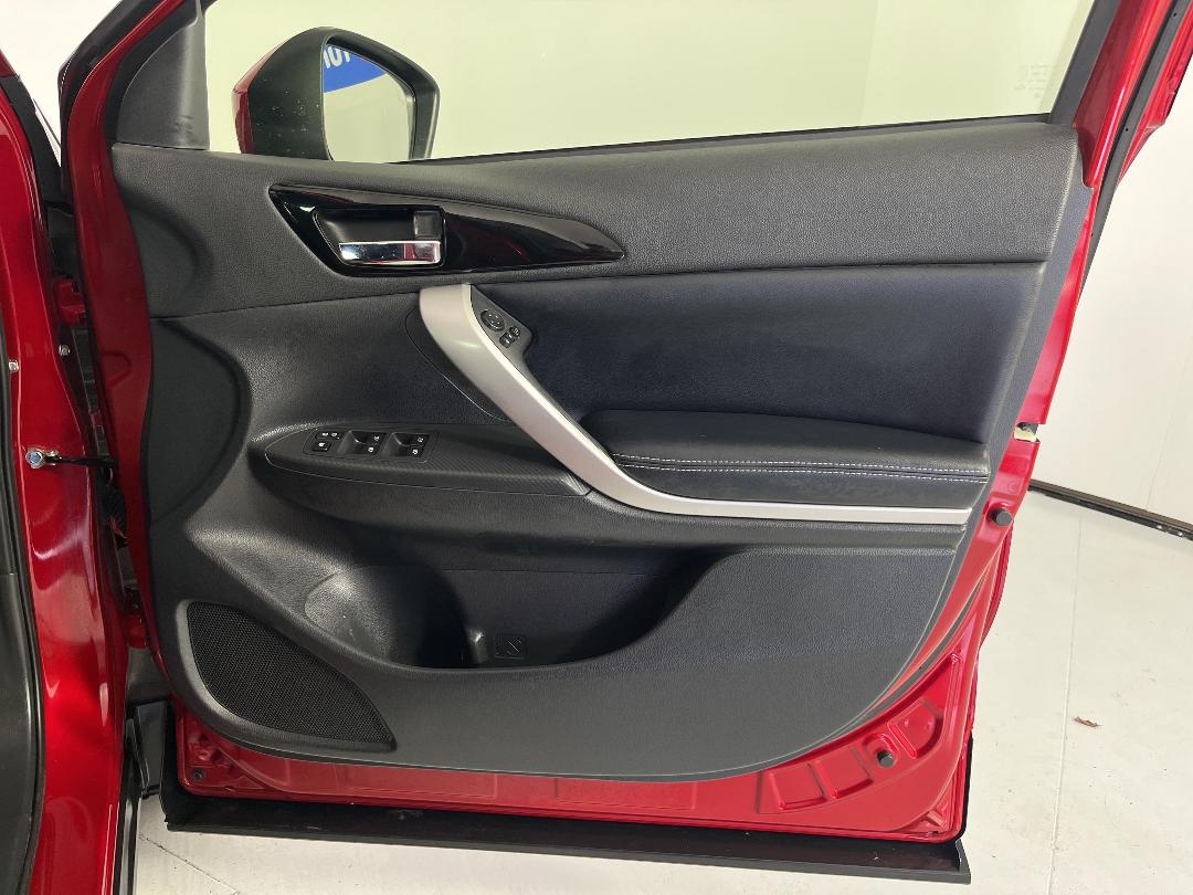 Photo '15' of Mitsubishi Eclipse Cross