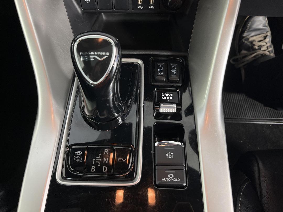 Photo '28' of Mitsubishi Eclipse Cross