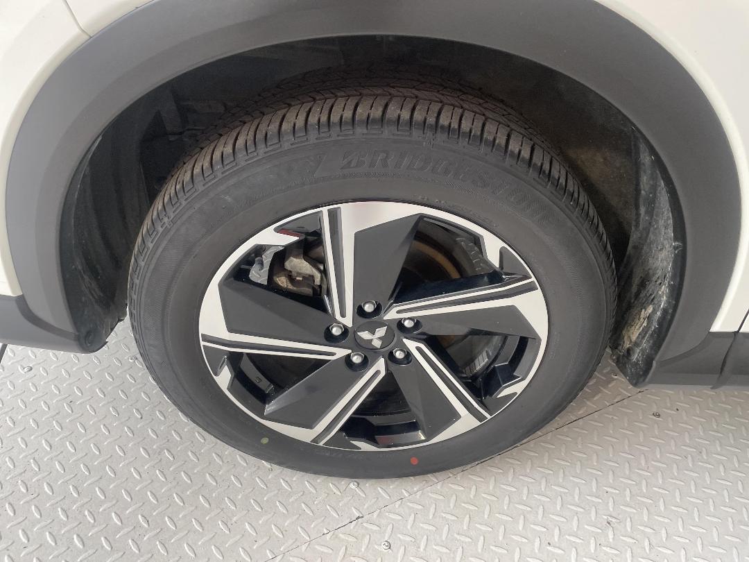 Photo '10' of Mitsubishi Eclipse Cross