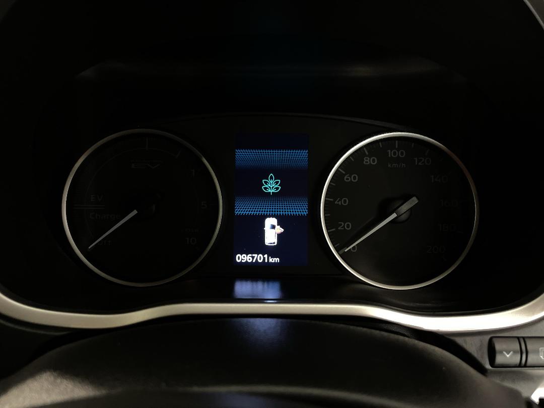 Photo '21' of Mitsubishi Eclipse Cross