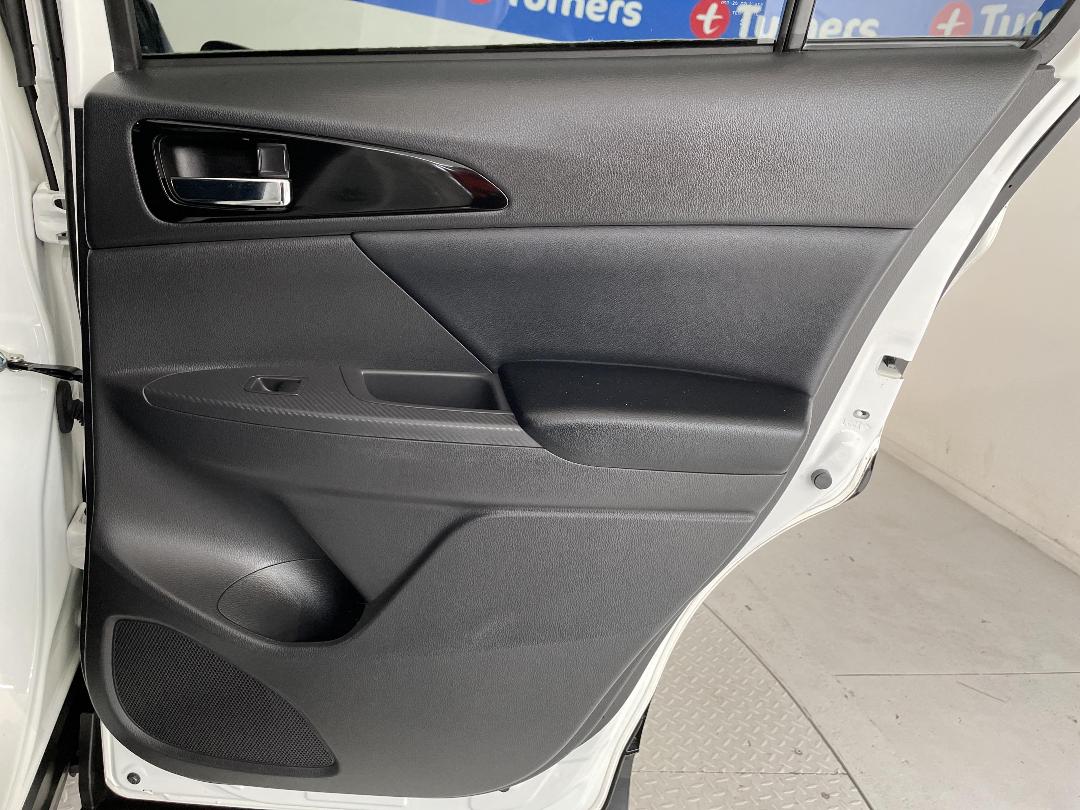 Photo '19' of Mitsubishi Eclipse Cross