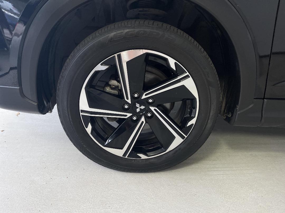 Photo '10' of Mitsubishi Eclipse Cross