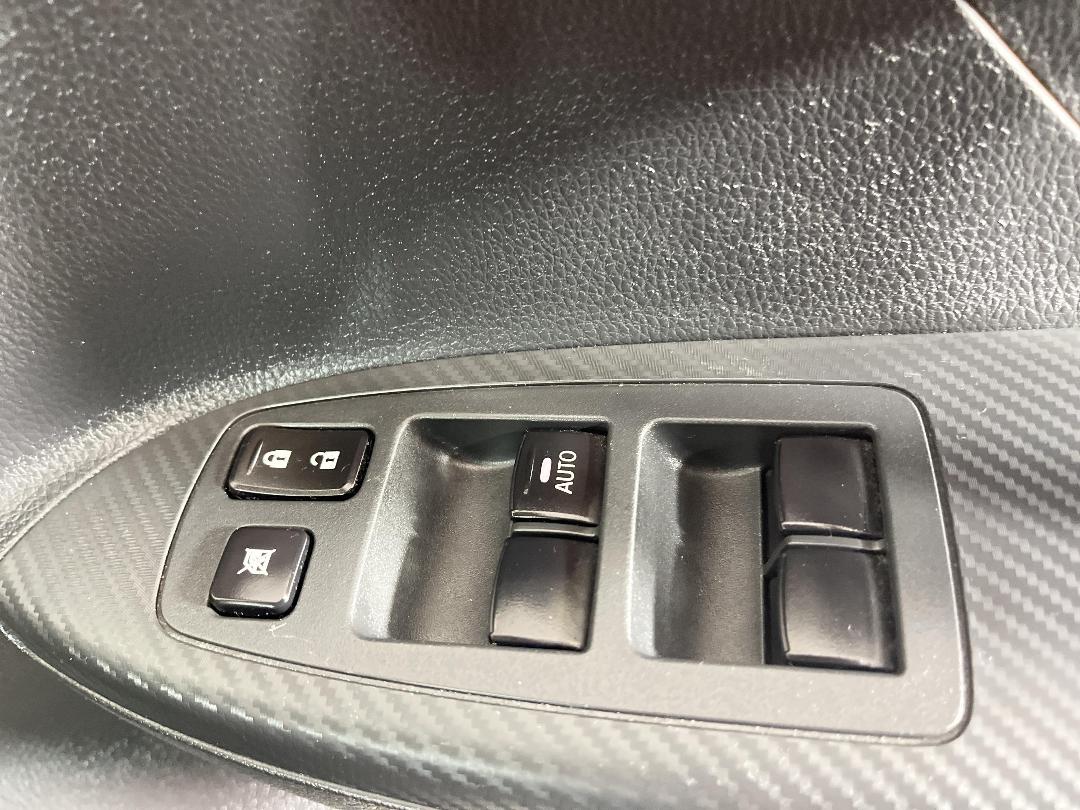 Photo '23' of Mitsubishi Eclipse Cross