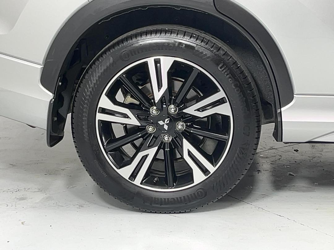 Photo '12' of Mitsubishi Eclipse Cross