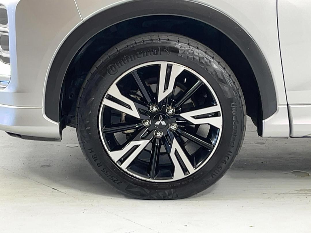 Photo '10' of Mitsubishi Eclipse Cross