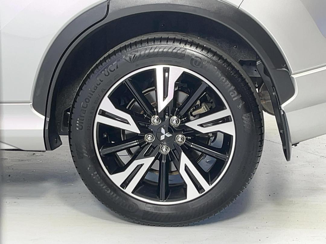 Photo '11' of Mitsubishi Eclipse Cross