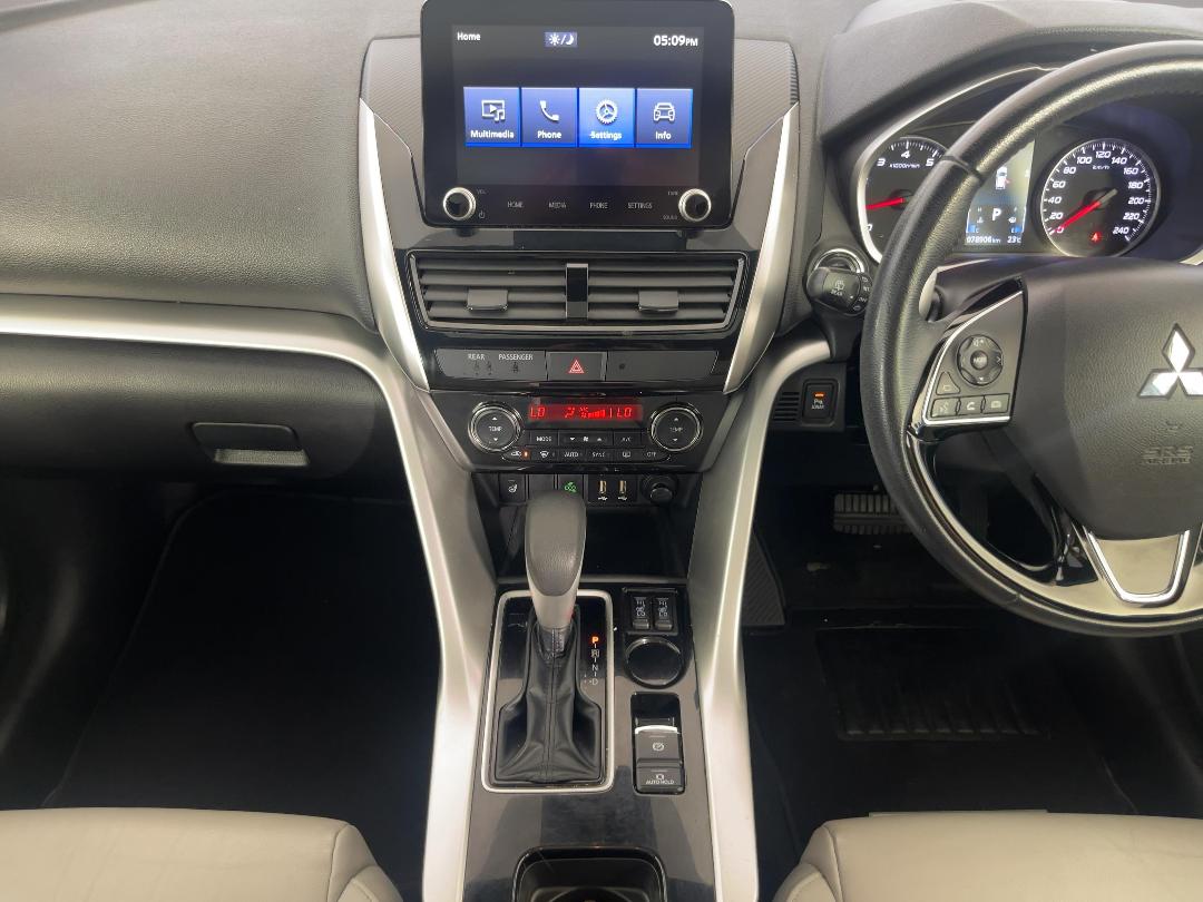 Photo '18' of Mitsubishi Eclipse Cross